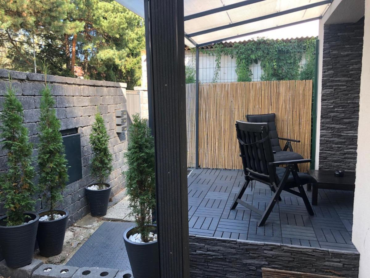 Apartman V Centre Michaloviec Μιχάλοβτσε Εξωτερικό φωτογραφία