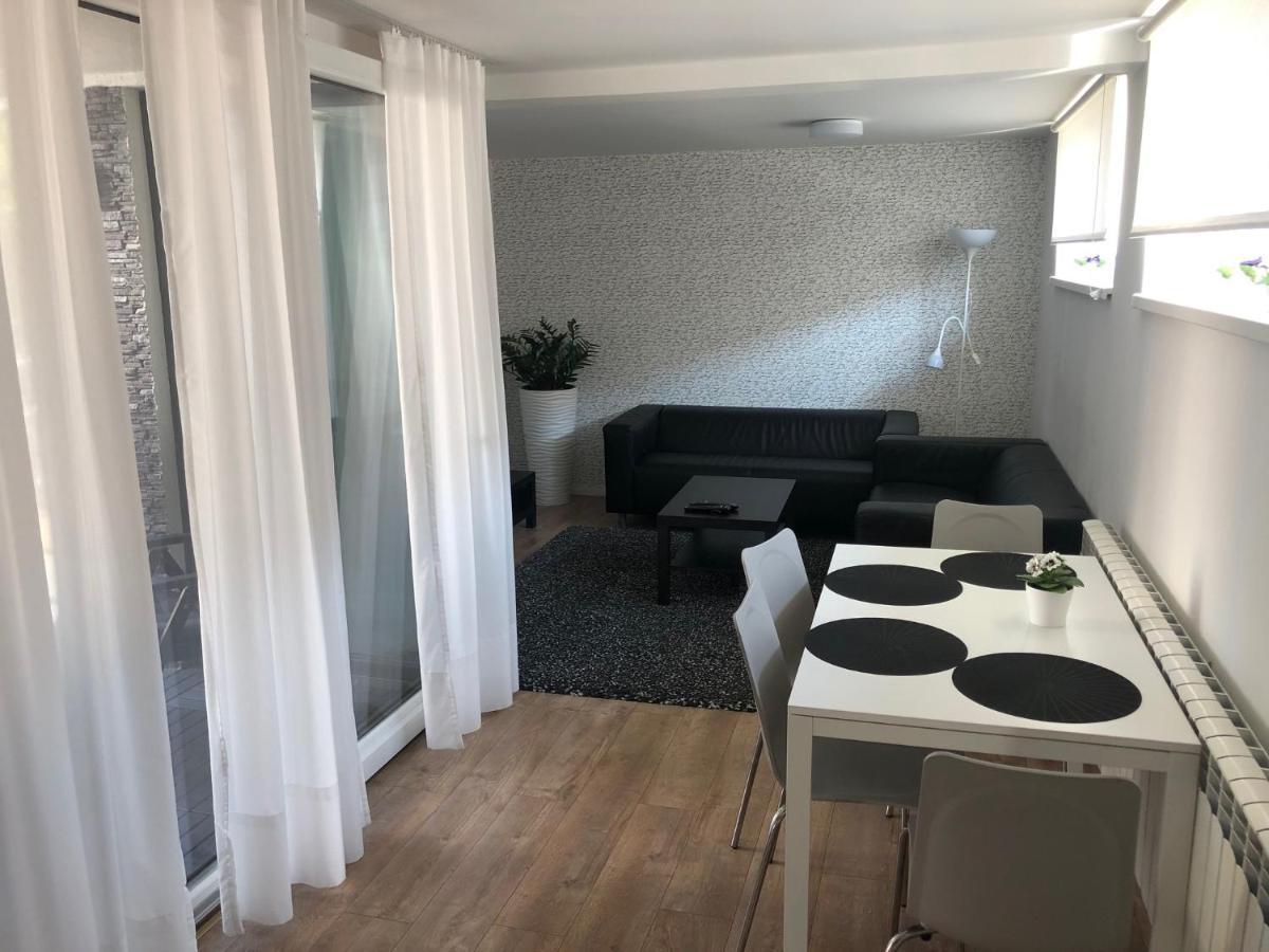Apartman V Centre Michaloviec Μιχάλοβτσε Εξωτερικό φωτογραφία