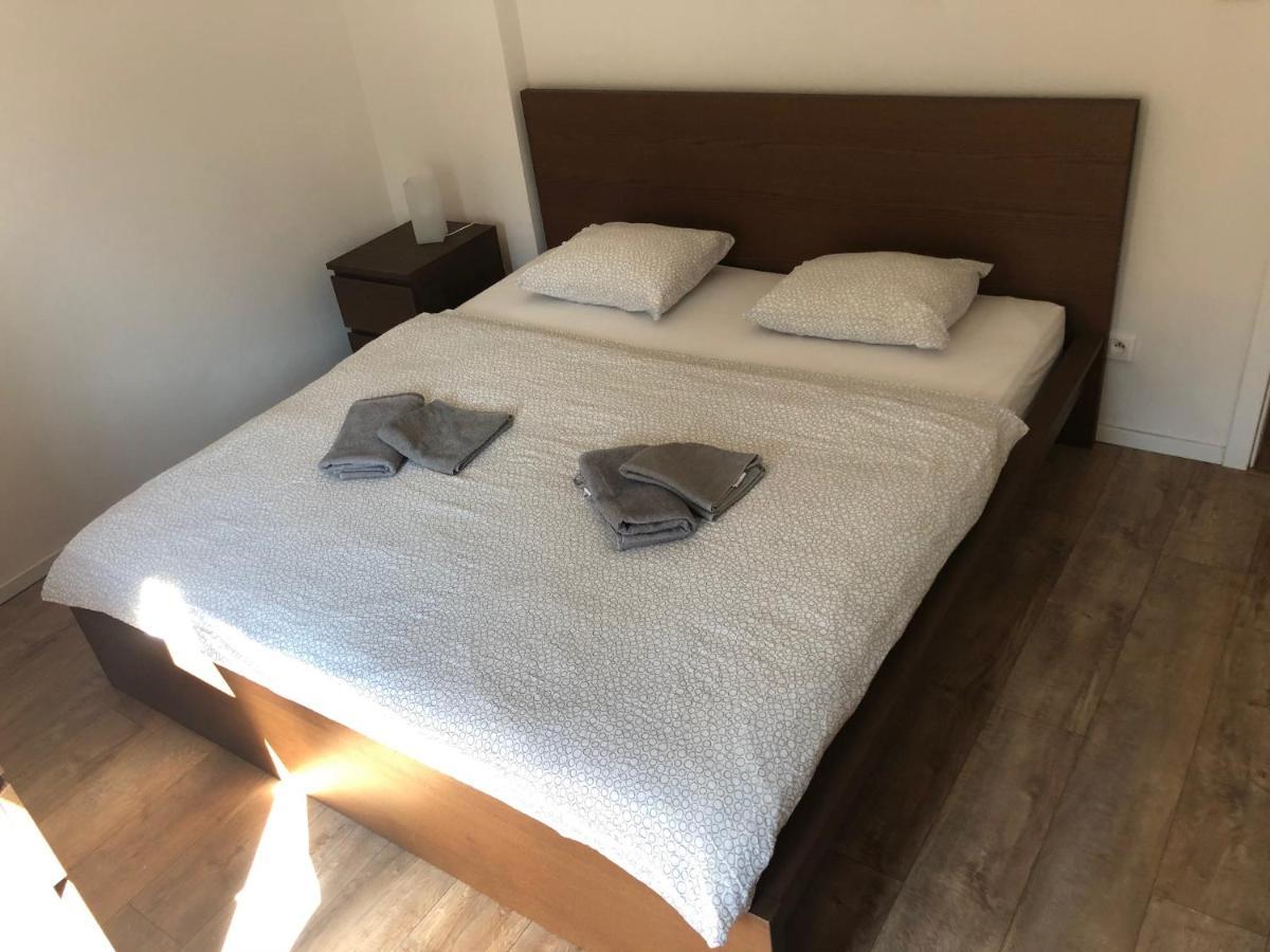Apartman V Centre Michaloviec Μιχάλοβτσε Εξωτερικό φωτογραφία