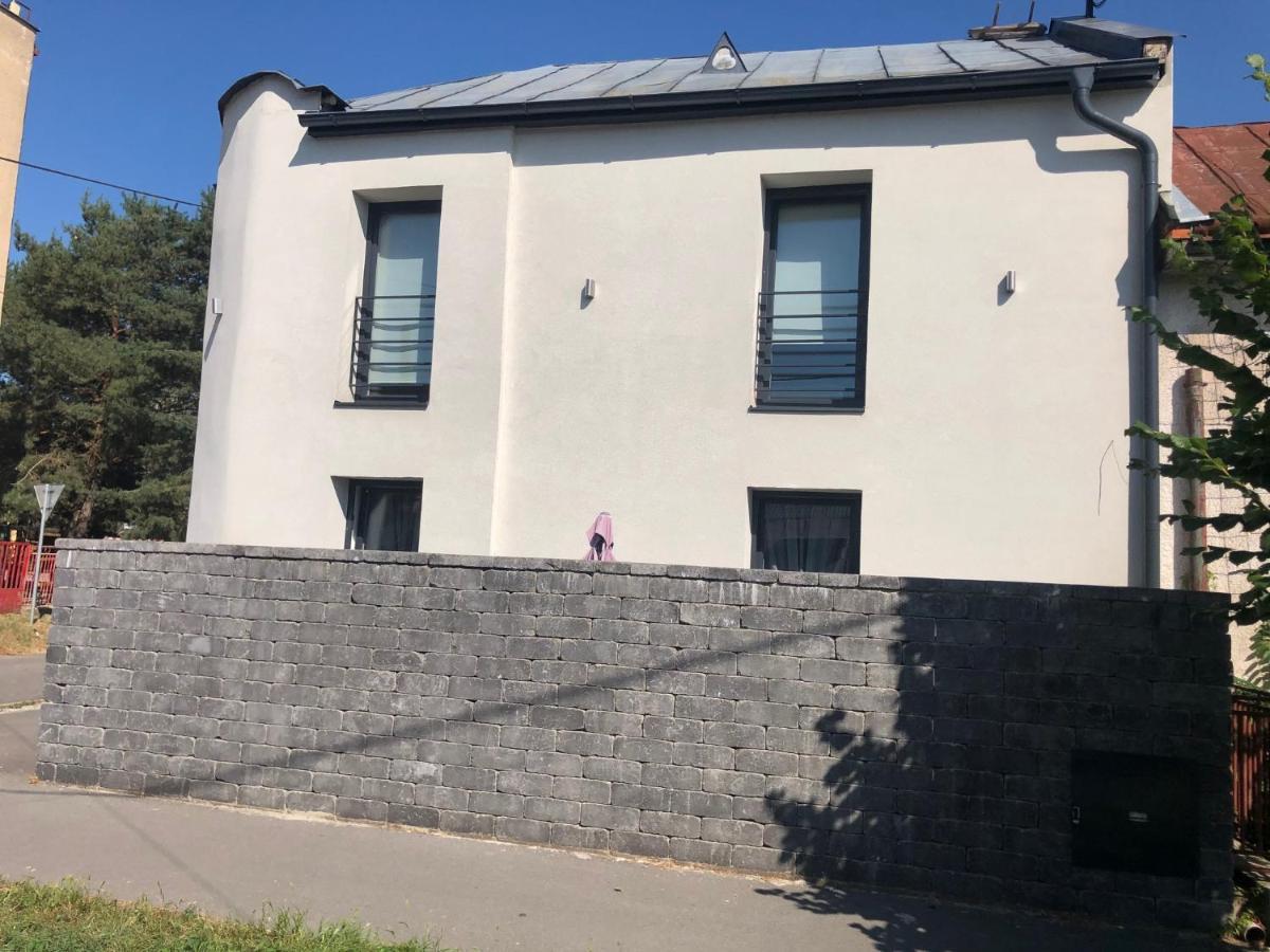 Apartman V Centre Michaloviec Μιχάλοβτσε Εξωτερικό φωτογραφία